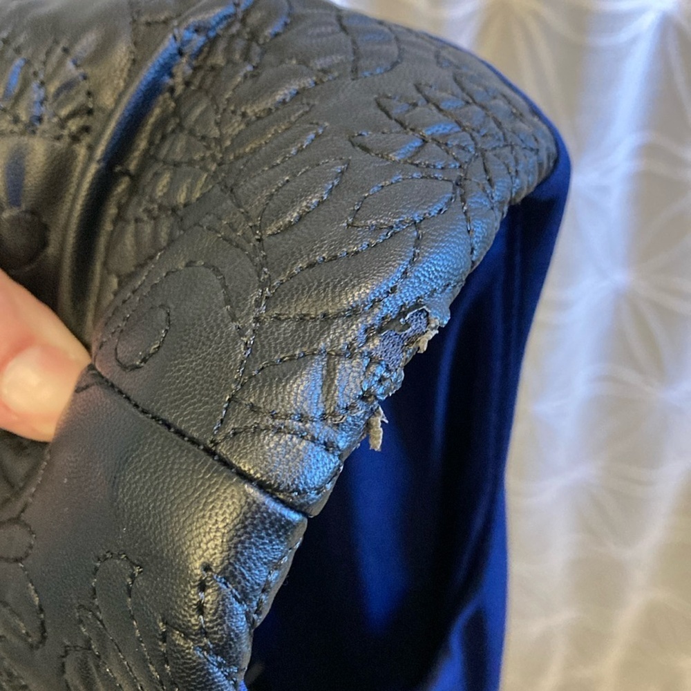 NWT Guess Bodycon Dress - Picture 5 of 12